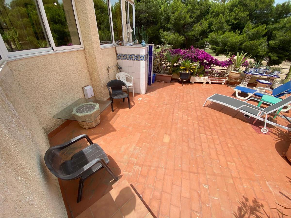 La Zenia beach Renovated 3-bdr condo w/ patio/AC Orihuela Esterno foto