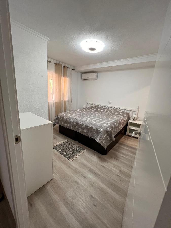 La Zenia beach Renovated 3-bdr condo w/ patio/AC Orihuela Esterno foto