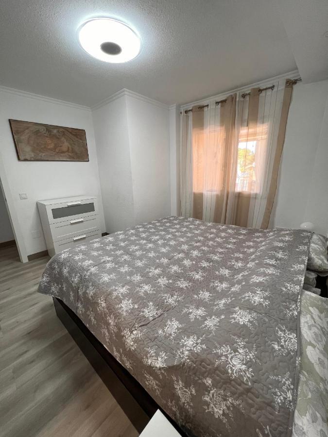 La Zenia beach Renovated 3-bdr condo w/ patio/AC Orihuela Esterno foto